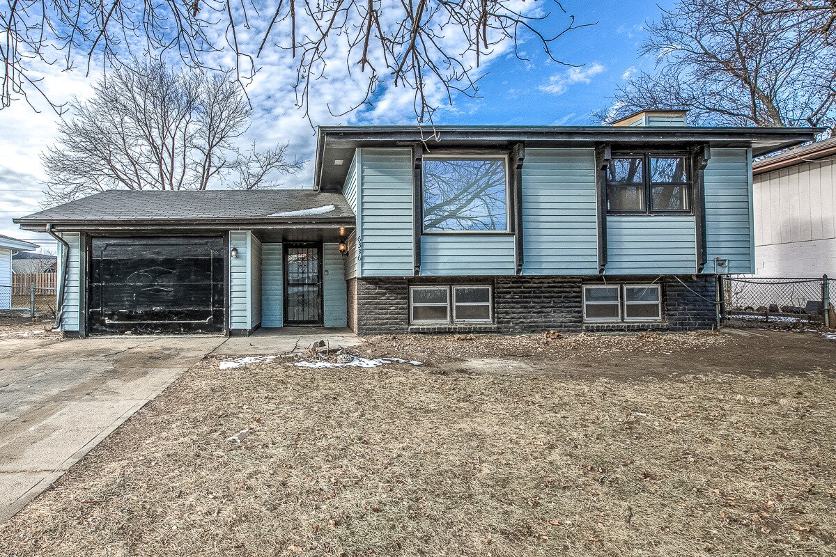 Primary Photo - 6336 N 68th St