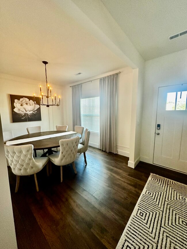 Foto del edificio - 273 Neals Landing Rd