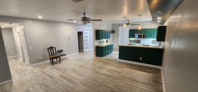 Foto del edificio - 1124 NE 5th Terrace