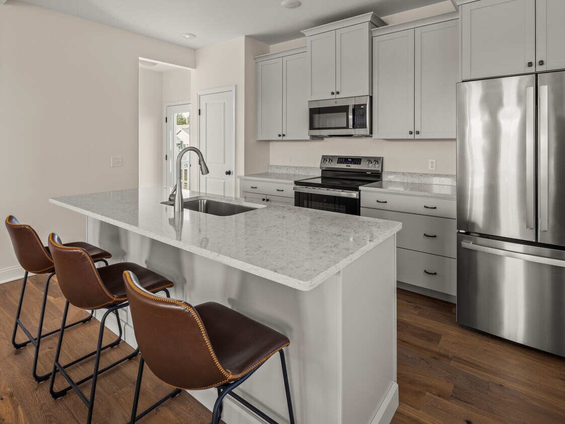 Foto principal - 213 Leo Ln