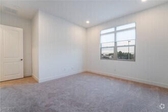 Building Photo - 5022 Slatestone St
