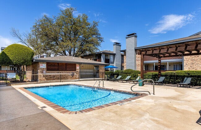 Foto del edificio - Spring Creek Apartments