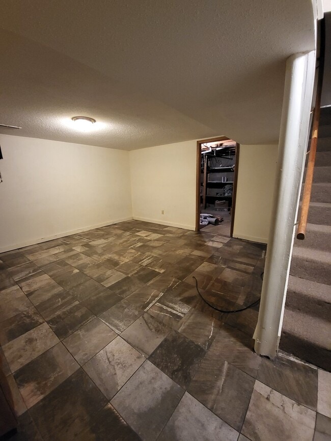 Building Photo - 1311 SE Wanda
