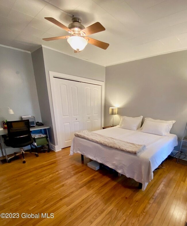 Livingroom OR Bedroom #3 - 104 Catherine St