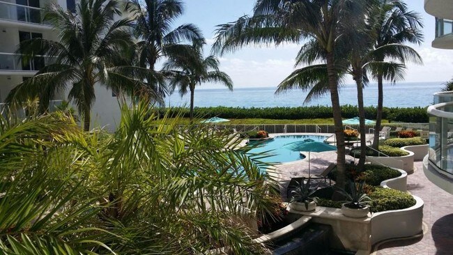 Building Photo - 4600 N Ocean Drive 404