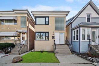 Building Photo - 3033 Euclid Ave