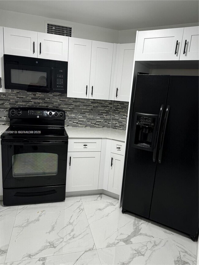 Foto del edificio - 10257 NW 9th Street Cir