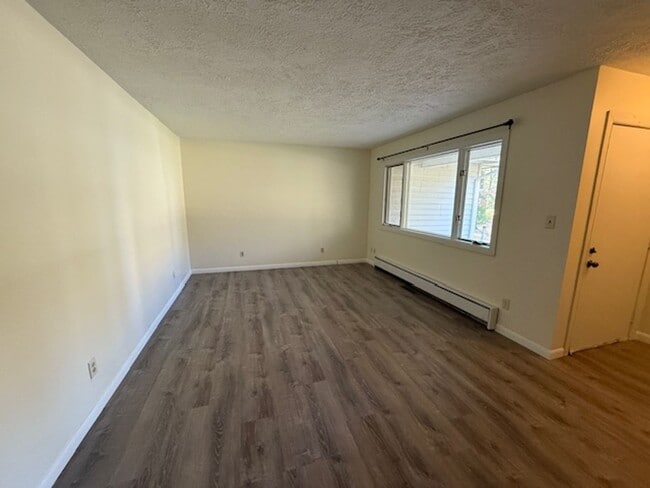 Building Photo - Country Living with a Recently Remodeled 2...