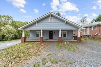 Building Photo - 305 W Kivett St
