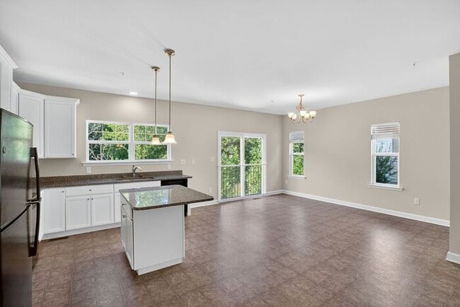 Foto del edificio - 559 English Oak Ln