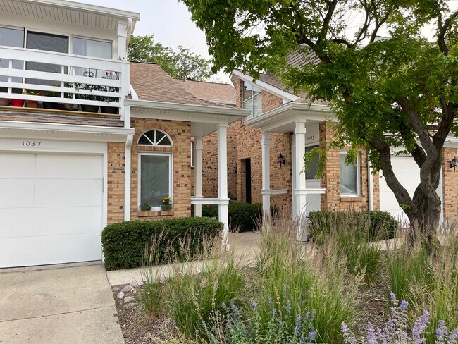 Building Photo - 1135 Courtland Dr