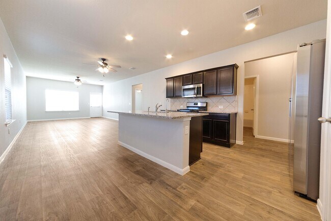 Building Photo - 3011 Tilmon Ln.