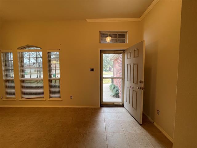 Building Photo - 2205 Catherine Ln