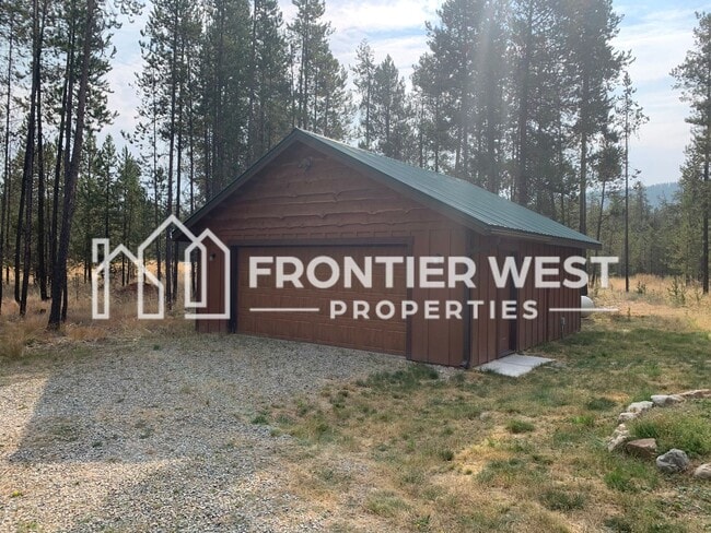 Building Photo - Gorgeous & Private Cabin on 5 acres