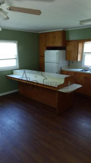 Building Photo - 1304 S Joplin St