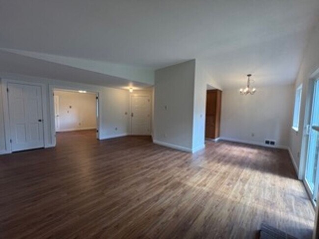 Foto del edificio - 6210 142nd Pl SE