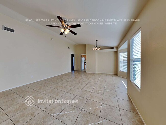 Building Photo - 3059 W Lone Cactus Dr