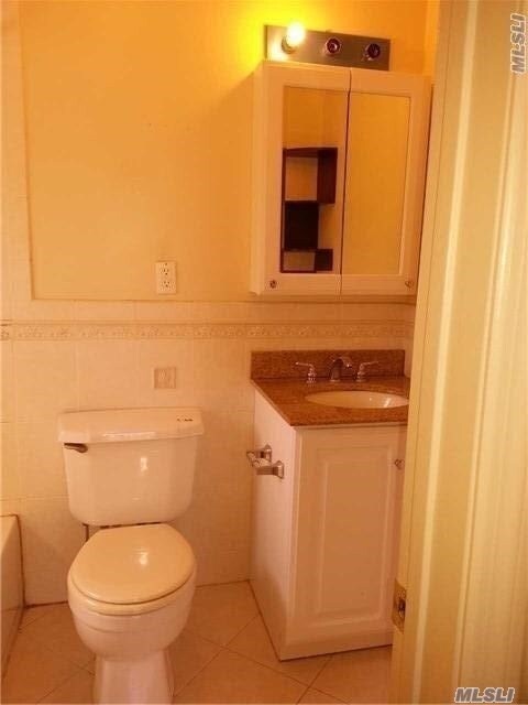 Foto del edificio - 207-07-207-42 42nd Ave