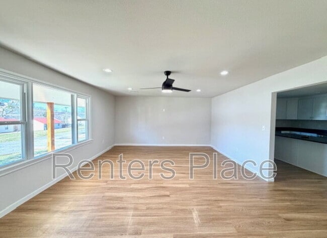 Foto del edificio - 543 N Ridgeway St