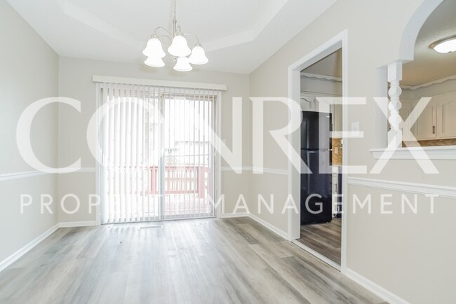 Building Photo - Charming 3 Bedroom with 2 Car Garage!