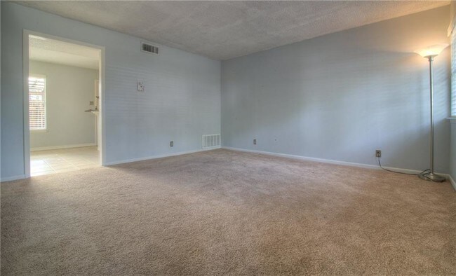 Foto del edificio - 7407 Shadow Hill Dr