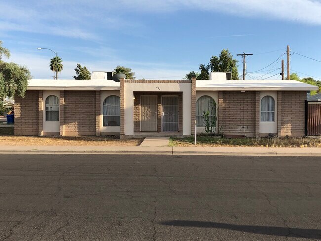 Exterior - 626 N. Drew St. E