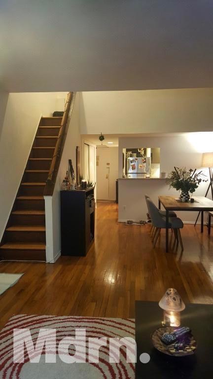 Primary Photo - 10 Jones St