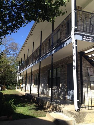 Primary Photo - 1415 N Austin St