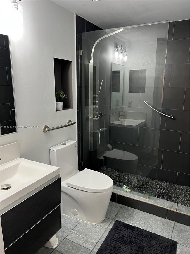 Foto del edificio - 5077 NW 7th St