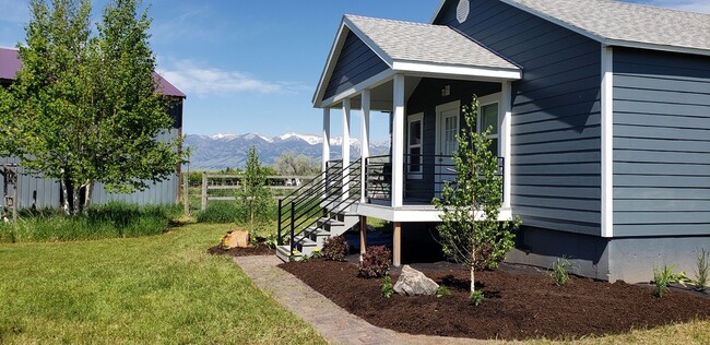 Foto del edificio - 1450 Timothy Ln