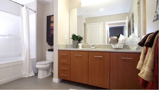Foto del edificio - 530 Mansion Ct