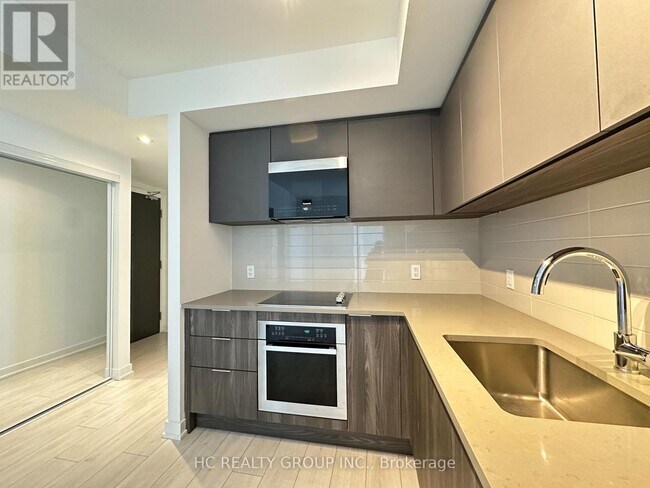 Photo du bâtiment - 2033 Kennedy Rd