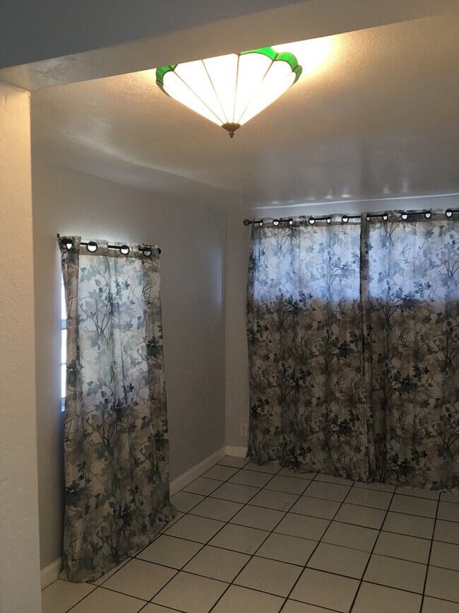 Foto del edificio - 4577 50th St