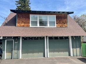 Building Photo - 1637 NW 4th St