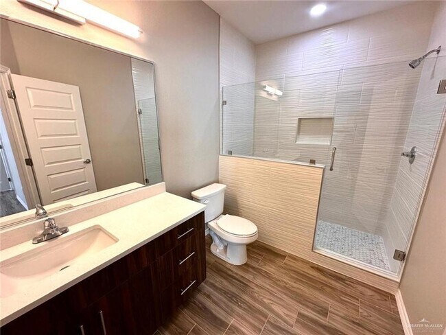 Foto del edificio - 4004 Walnut Ave