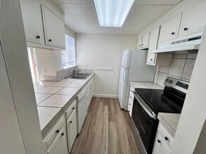 Building Photo - 2035 Mount Olive Dr
