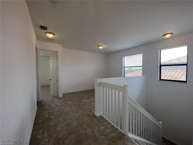 Building Photo - 5459 Useppa Dr