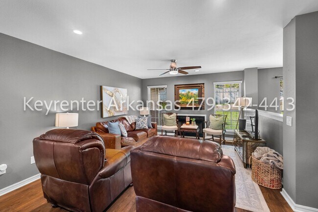 Foto del edificio - 2943 Setter St