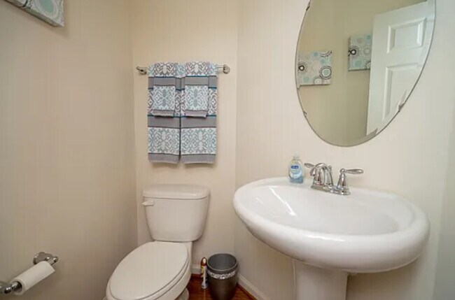 Foto del edificio - 23503 Forest Haven Way