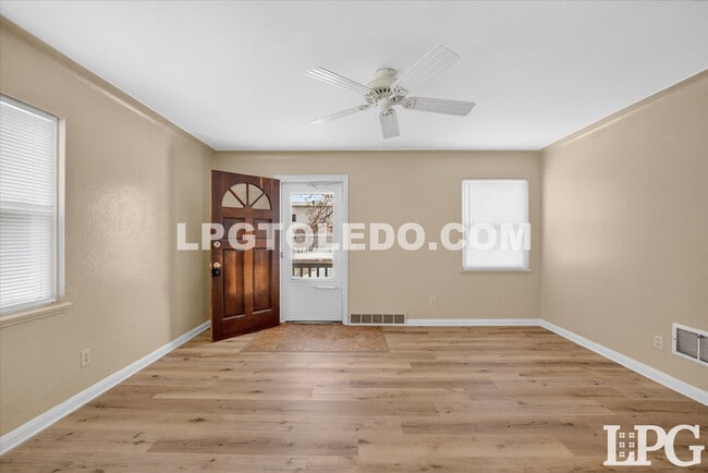 Building Photo - 202 Waggoner Blvd