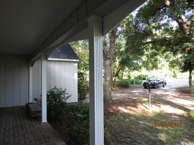 Building Photo - 804 Townsend Rd