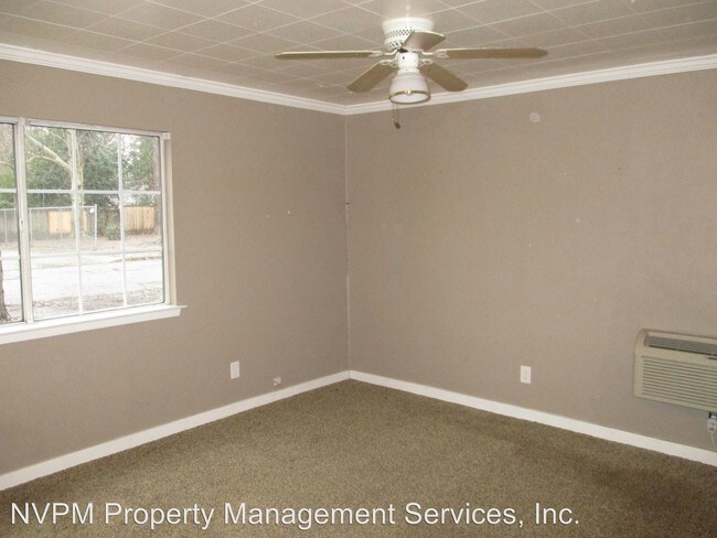 Foto del edificio - 1050 1/2 E 8th St