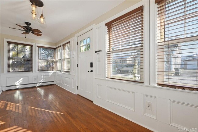 Building Photo - 94 Chapel Ave