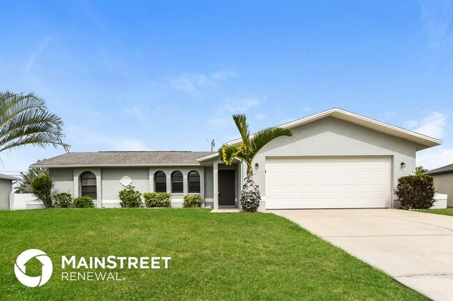 Building Photo - 3304 SW 11th Ct