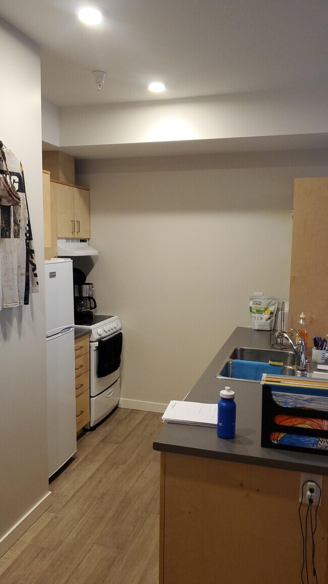 244 Selby St, Nanaimo, BC V9R 2R3 Townhouse for Rent in Nanaimo, BC