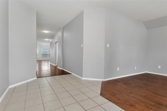 Building Photo - 9721 Meadow Rue Dr