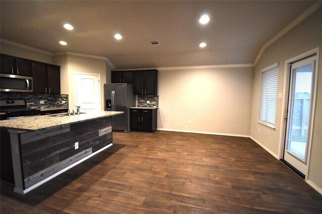 Building Photo - 4407 Navelli Way