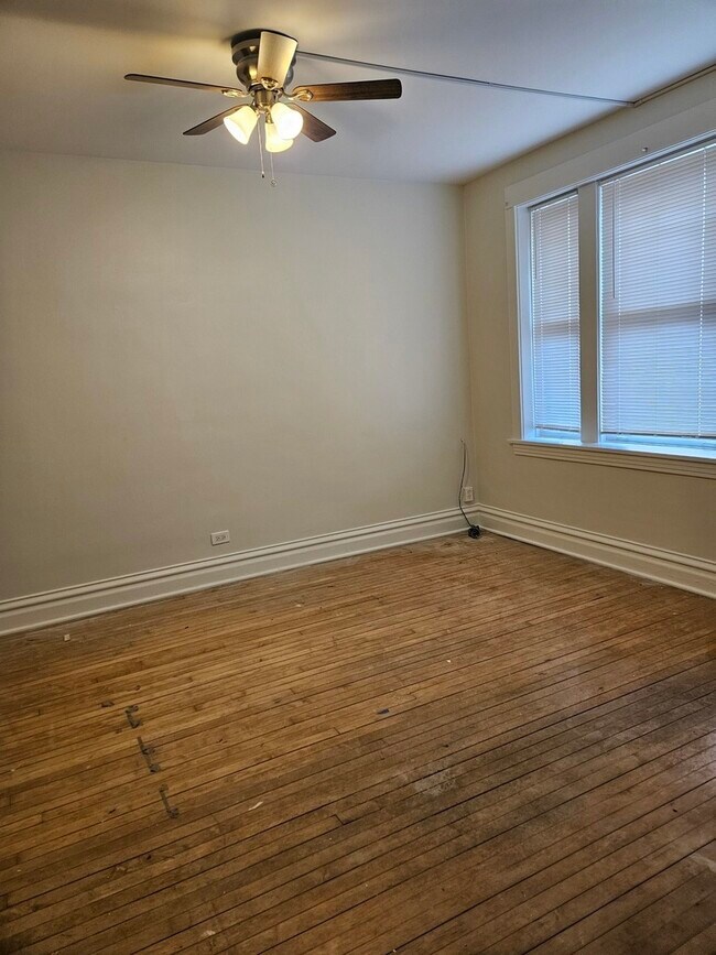 Foto del edificio - 3507 N Damen Ave