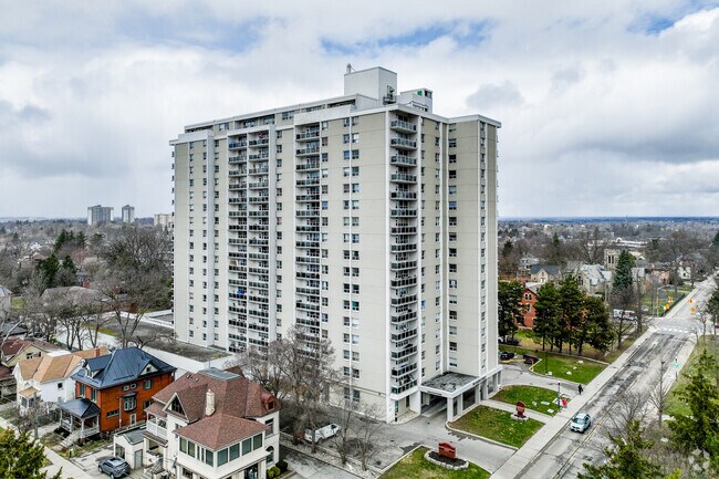 Photo du bâtiment - Queen Margaret II