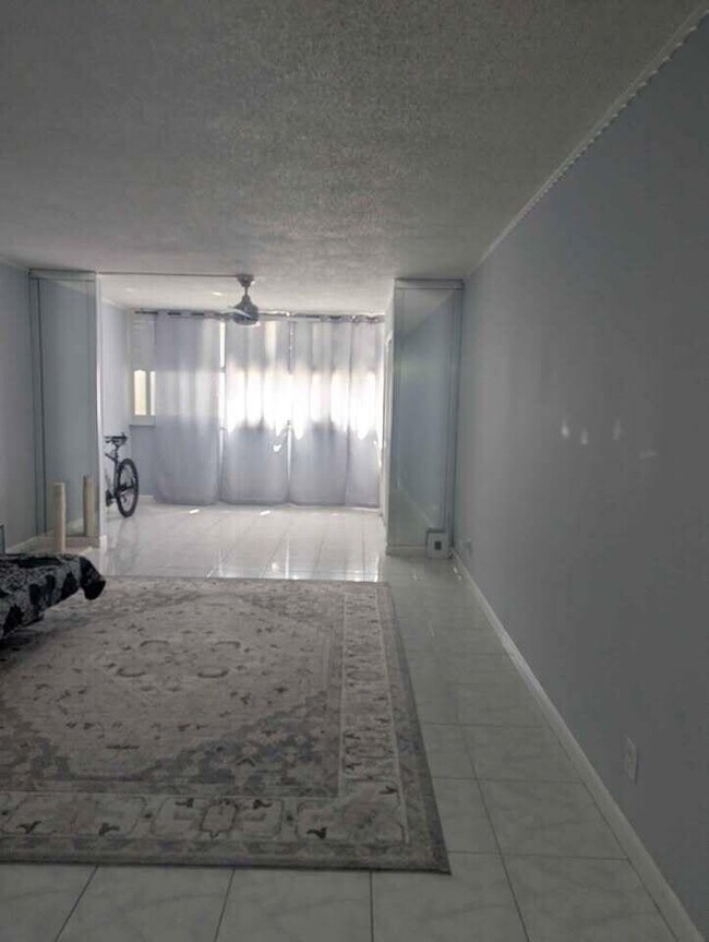 Foto del edificio - 601 Three Islands Boulevard